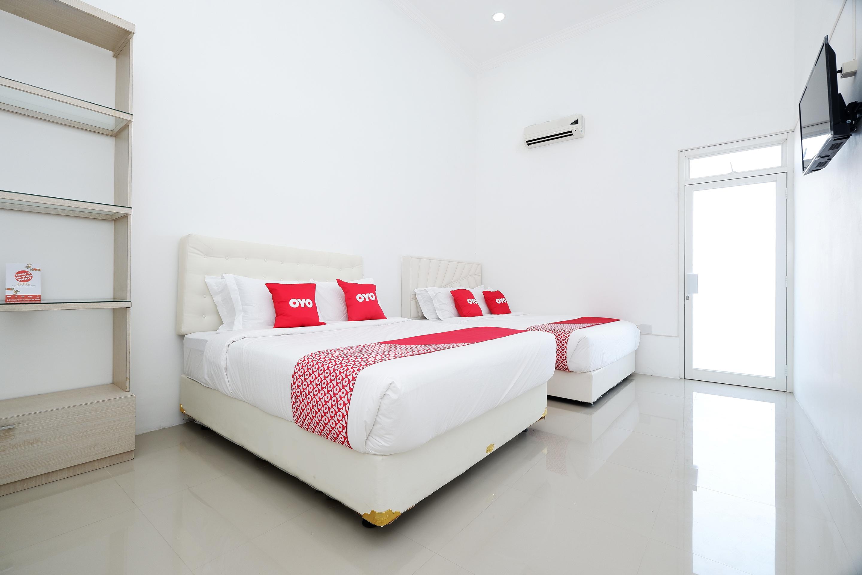 Griya Rw Family Guest House Redpartner Solo Екстериор снимка