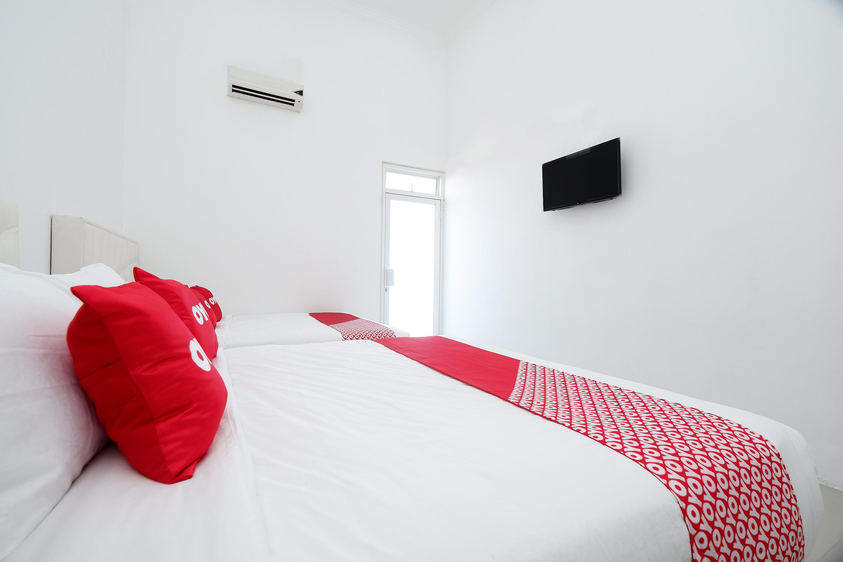 Griya Rw Family Guest House Redpartner Solo Екстериор снимка